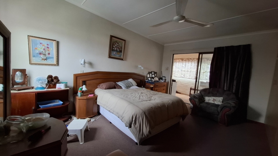 5 Bedroom Property for Sale in Witsand Western Cape
